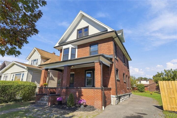 Property Photo:  123 Palmer Avenue  NY 14217 