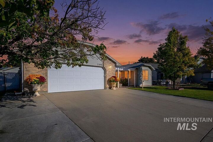 Property Photo:  2166 W Sandalwood Dr  ID 83646 