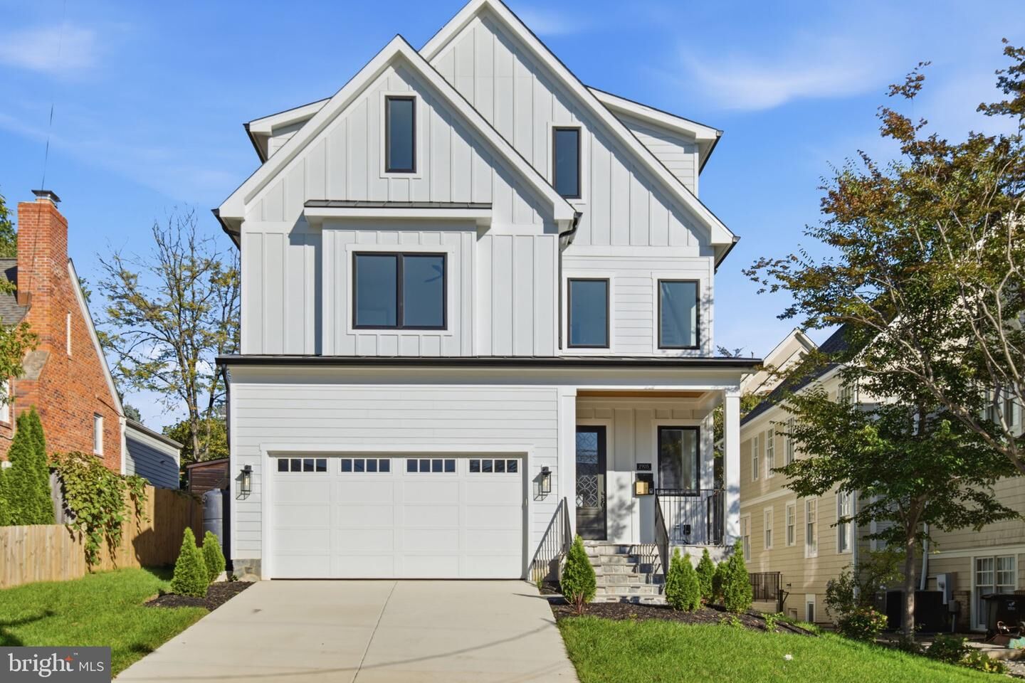 Property Photo:  1905 N Taylor Street  VA 22207 
