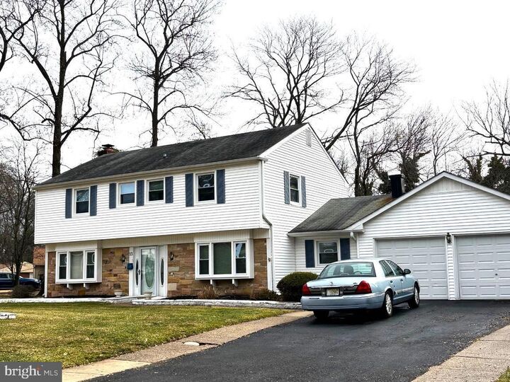 Property Photo:  13 Crosswick Place  NJ 08046 