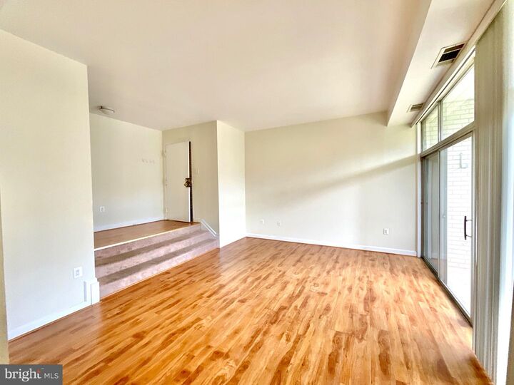 Property Photo:  14424 Parkvale Road 5  MD 20853 