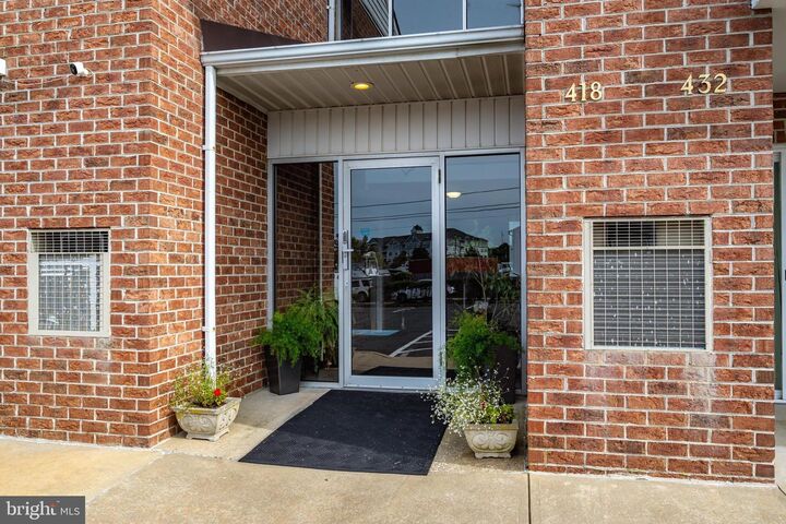 Property Photo:  430 Aurora Street 430 2C  MD 21613 