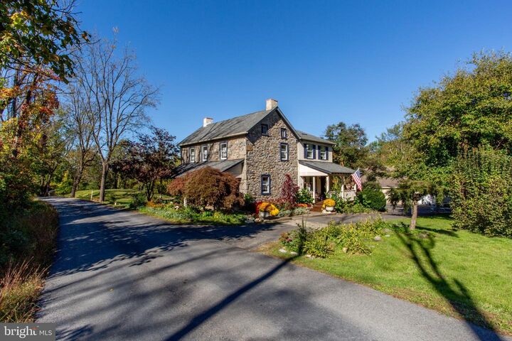 Property Photo: 2845 Grouse Lane PA 18077