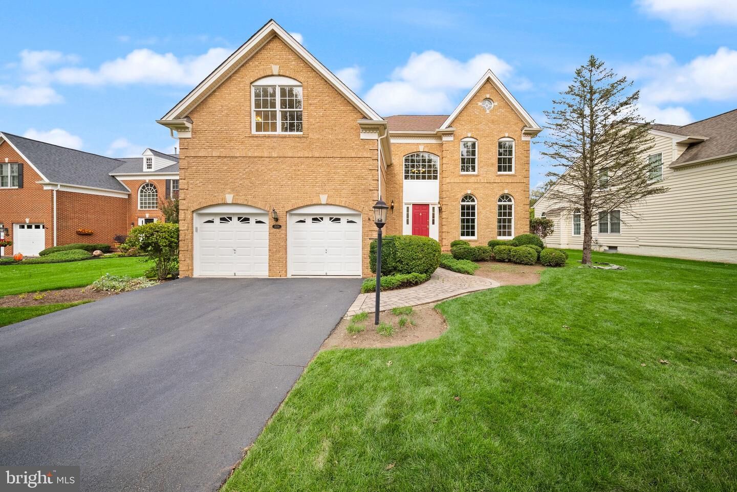 Property Photo: 15154 Jupiter Hills Lane VA 20169