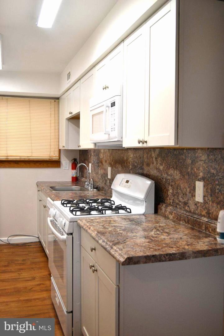Property Photo:  122 Centre Ave Avenue  PA 19403 