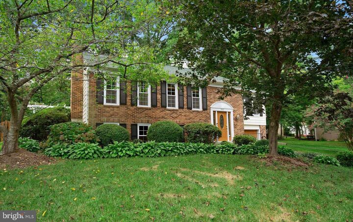Property Photo:  7620 Maritime Lane  VA 22153 
