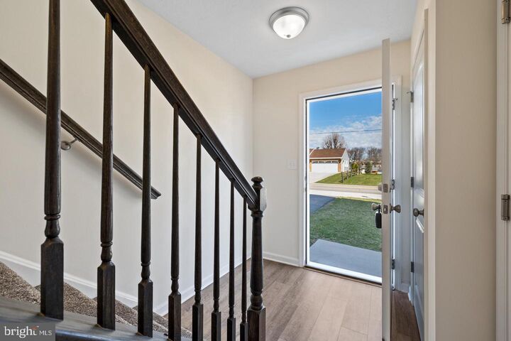 Property Photo: 887 Rising Sun Ln PA 17201
