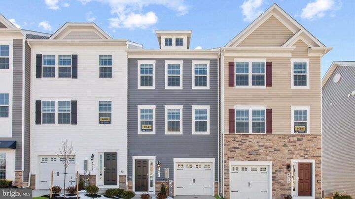 Property Photo: 5005 Silver Oak Drive MD 21237