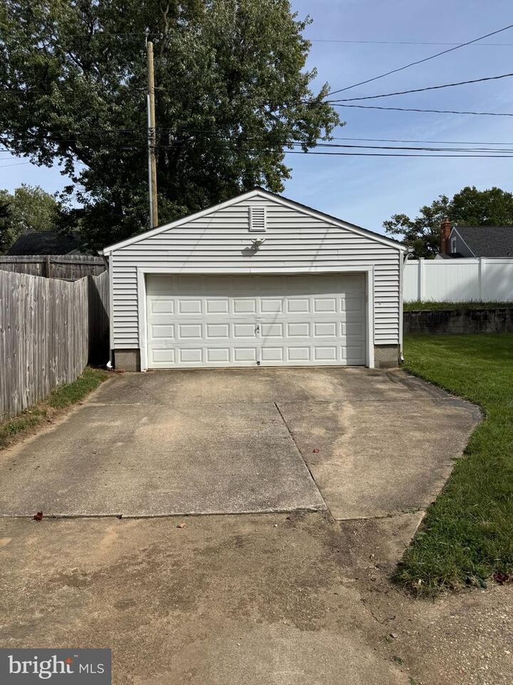 Property Photo: 215 Sycamore Road MD 21090