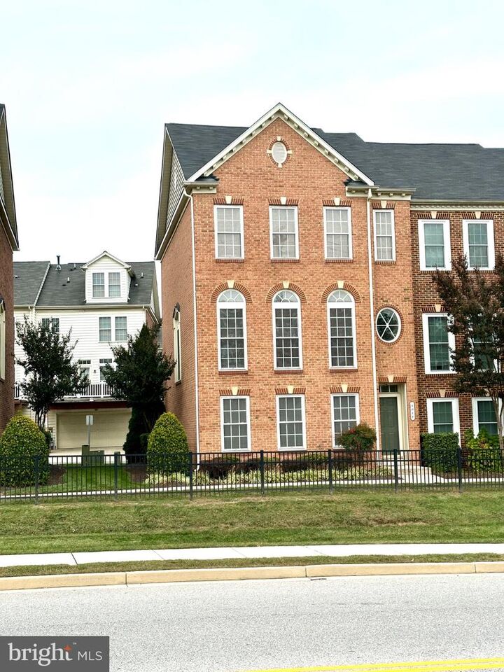 Property Photo: 5011 Cameo Terrace 5011 MD 21128