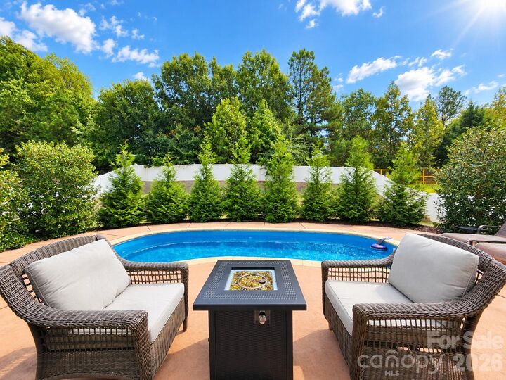 Property Photo:  7810 Grove Hall Avenue  NC 28227 