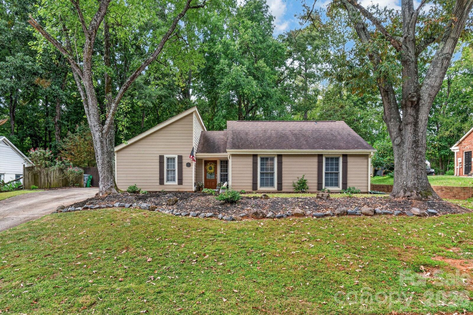 Property Photo:  4506 Woods End Lane  NC 28277 