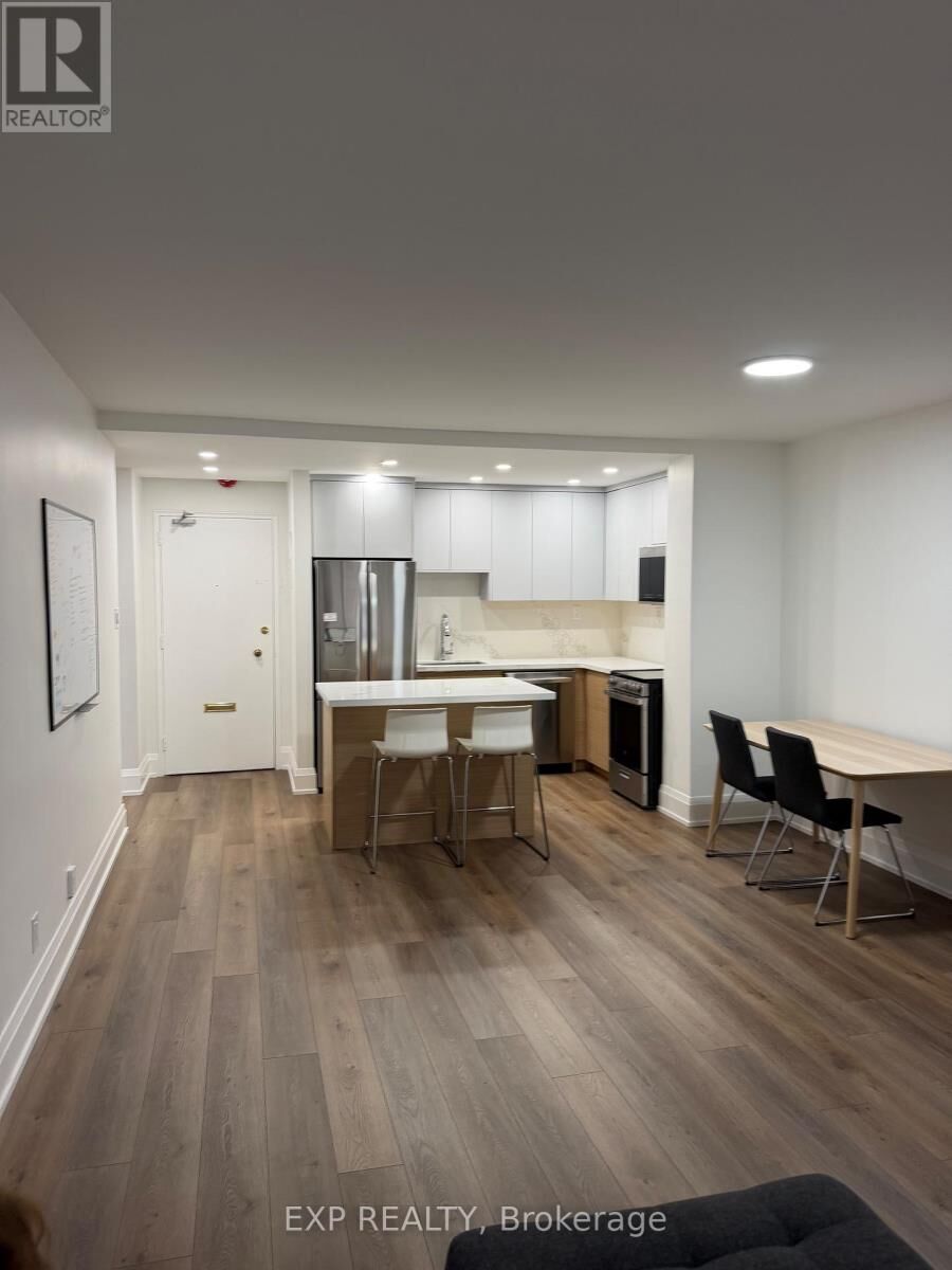 Property Photo:  60 Montclair Avenue 404  ON M5P 1P7 