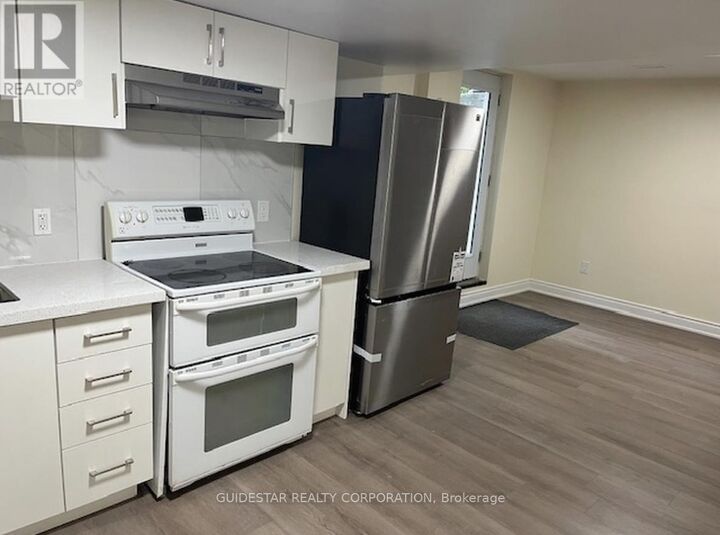 Property Photo:  223 Twyford Street B  ON K1V 0V9 