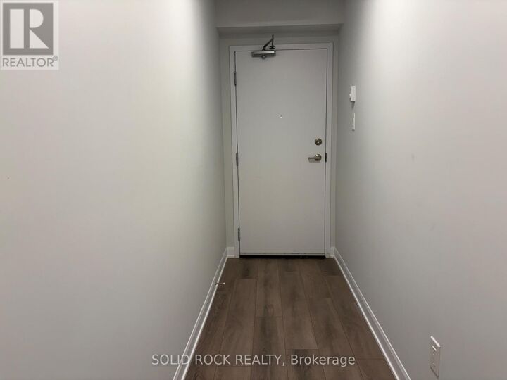 Property Photo: 1001 Glenroy Gilbert Drive 18 ON K2J 5W2