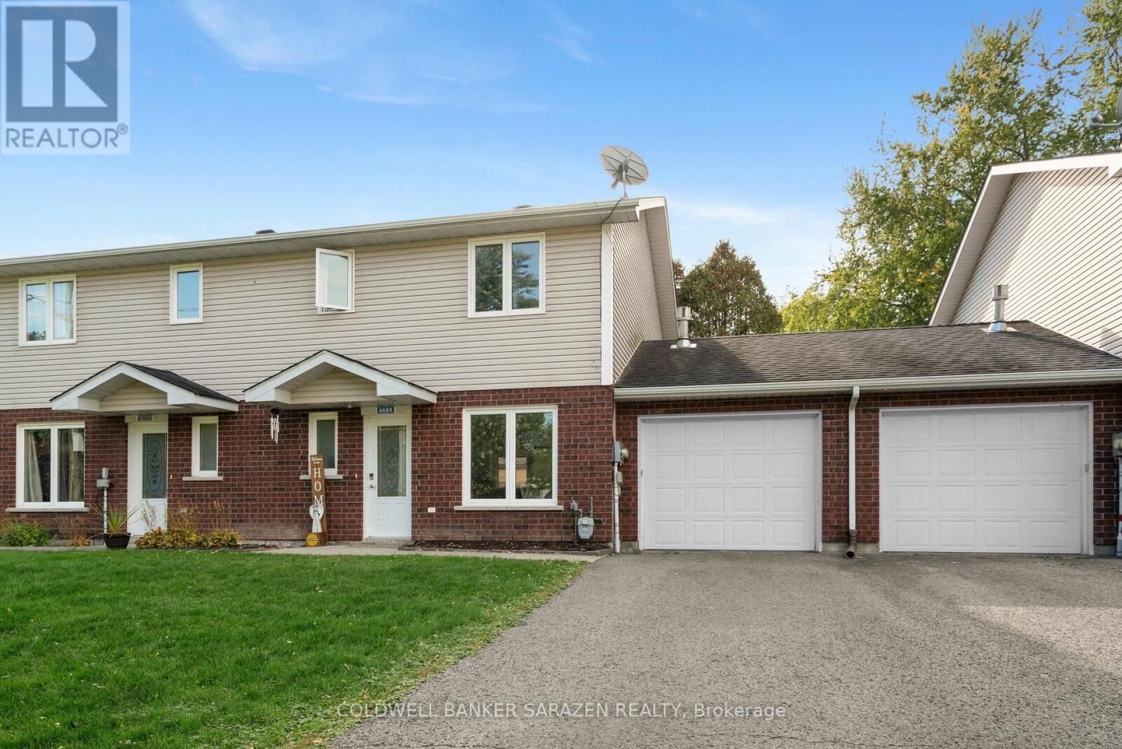 Property Photo: 6684 Lawrence Street ON K6H 5R5