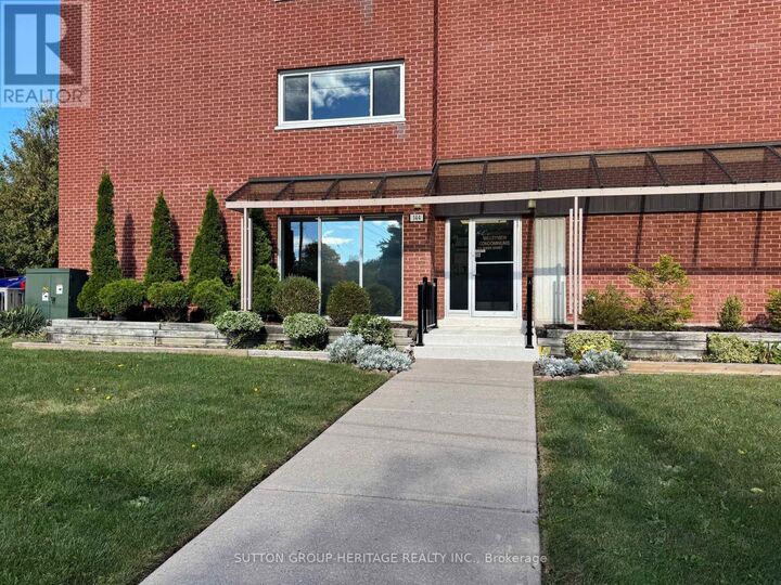 Property Photo: 144 Queen Street West 403 ON L1C 1M9