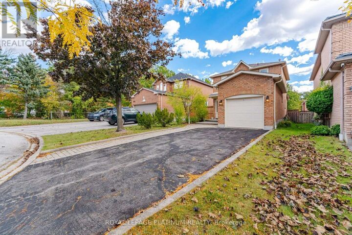 Property Photo:  514 Tipton Court  ON L5R 3M6 