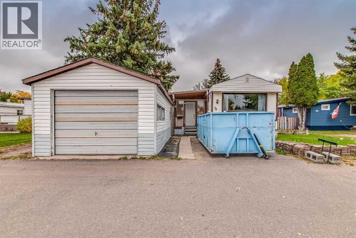 Property Photo:  4000 13 Avenue Southeast  AB T1B 1J3 