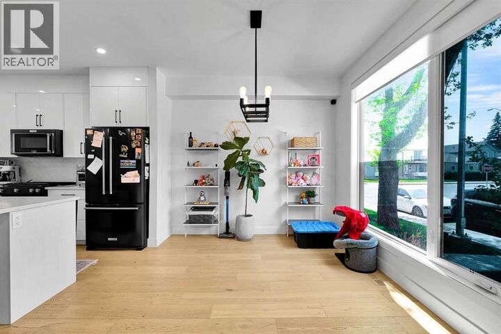 Property Photo:  2106 6 Street Northwest  AB T2M 5C6 
