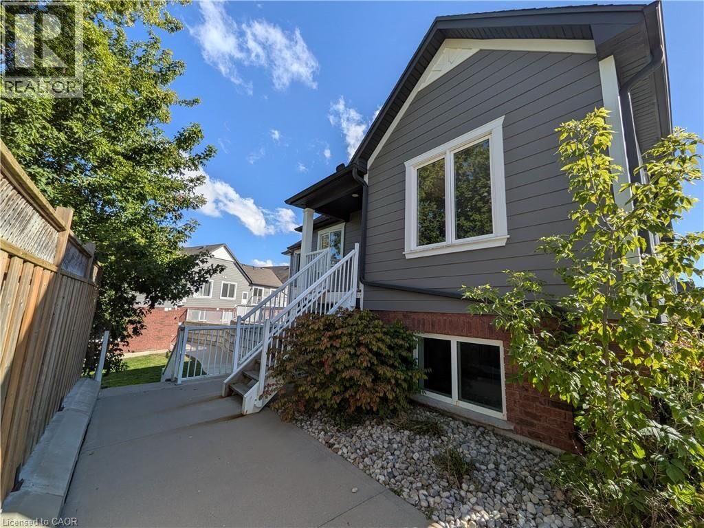 Property Photo: 225 Riddell Street 33 ON N4S 6N2