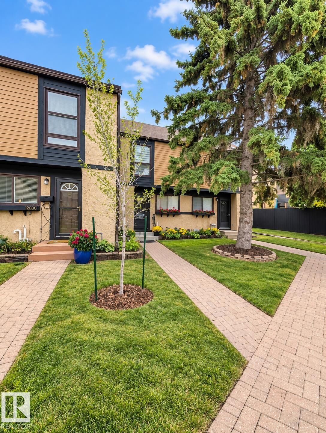 Property Photo:  12034 25 Ave NW  AB T6J 4L3 