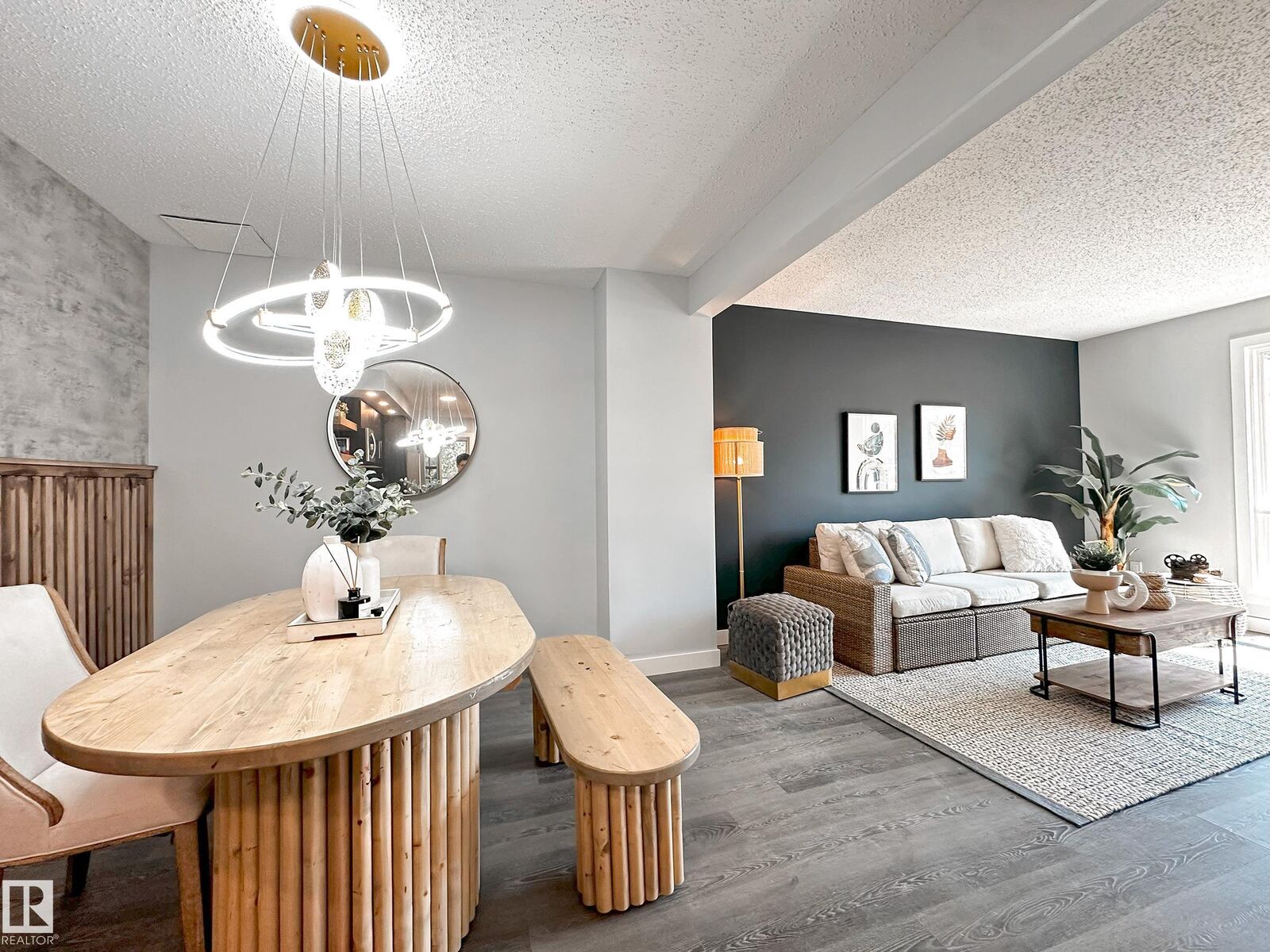 Property Photo:  862 Erin Place NW  AB T5T 1M6 