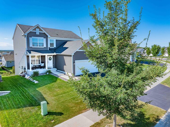 Property Photo:  1457 Nutmeg Circle  MN 55315 