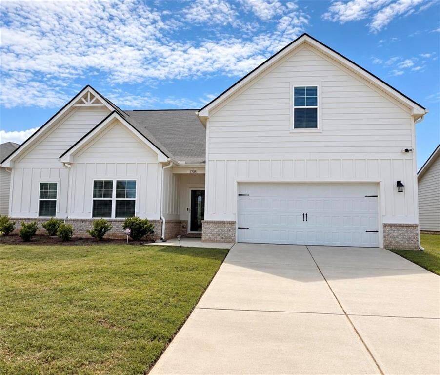 Property Photo: 1705 Cadence Street GA 30248