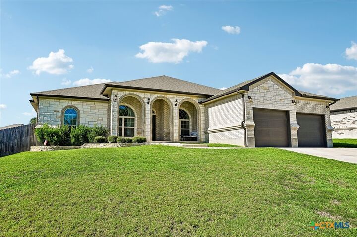 Property Photo:  8302 Ginny Lane  TX 76542 
