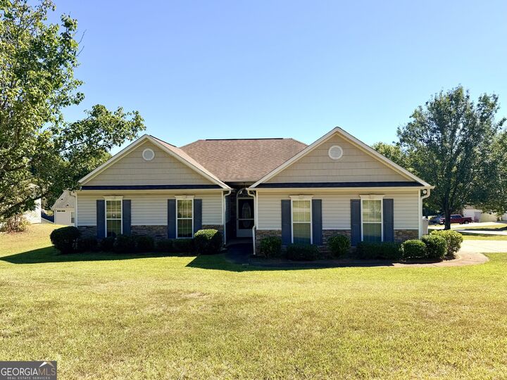 Property Photo: 100 Deer Creek Drive GA 30240