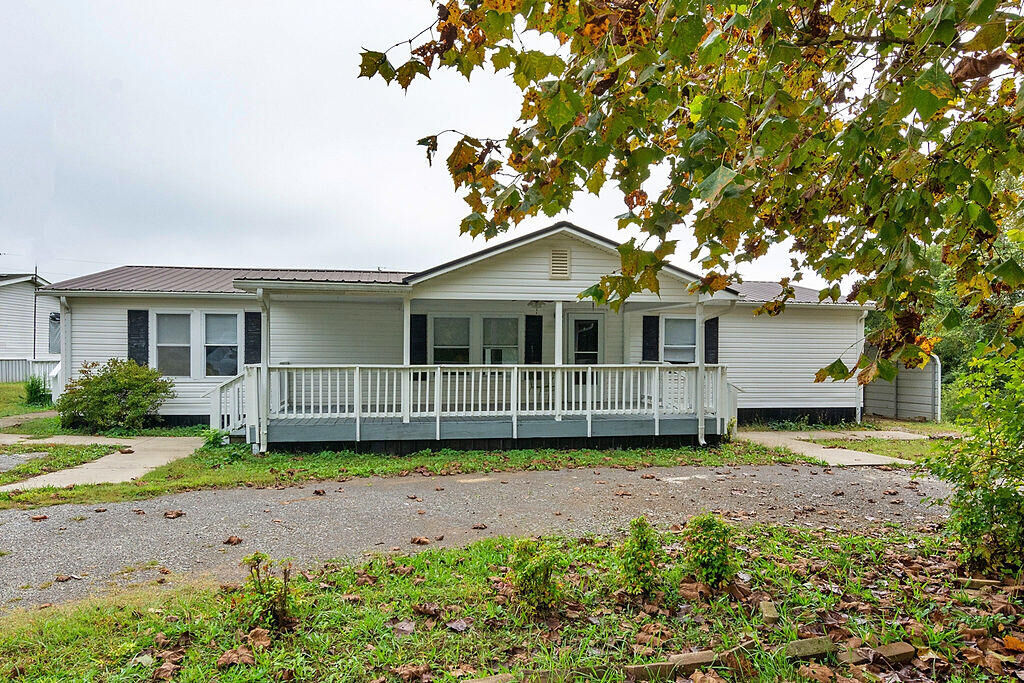 Property Photo:  170 Hallie Lane  TN 37397 