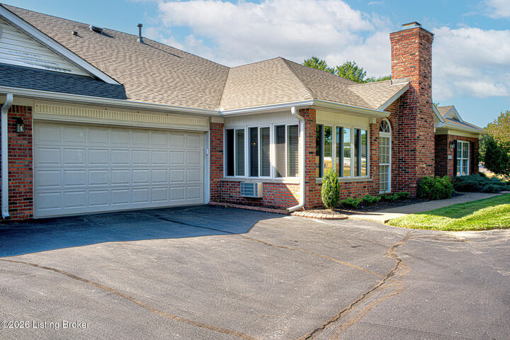 Property Photo:  4100 Berenger Field Dr  KY 40299 