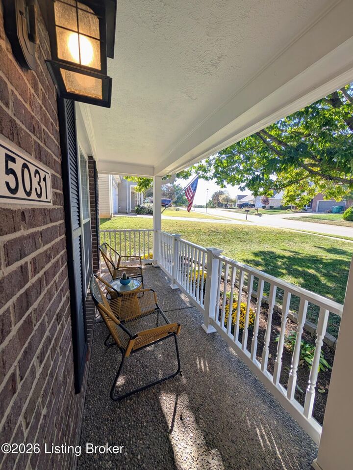 Property Photo:  5031 N Cronin Dr  KY 40245 