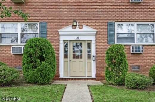 Property Photo: 16 Knox Ter 2D NJ 07470