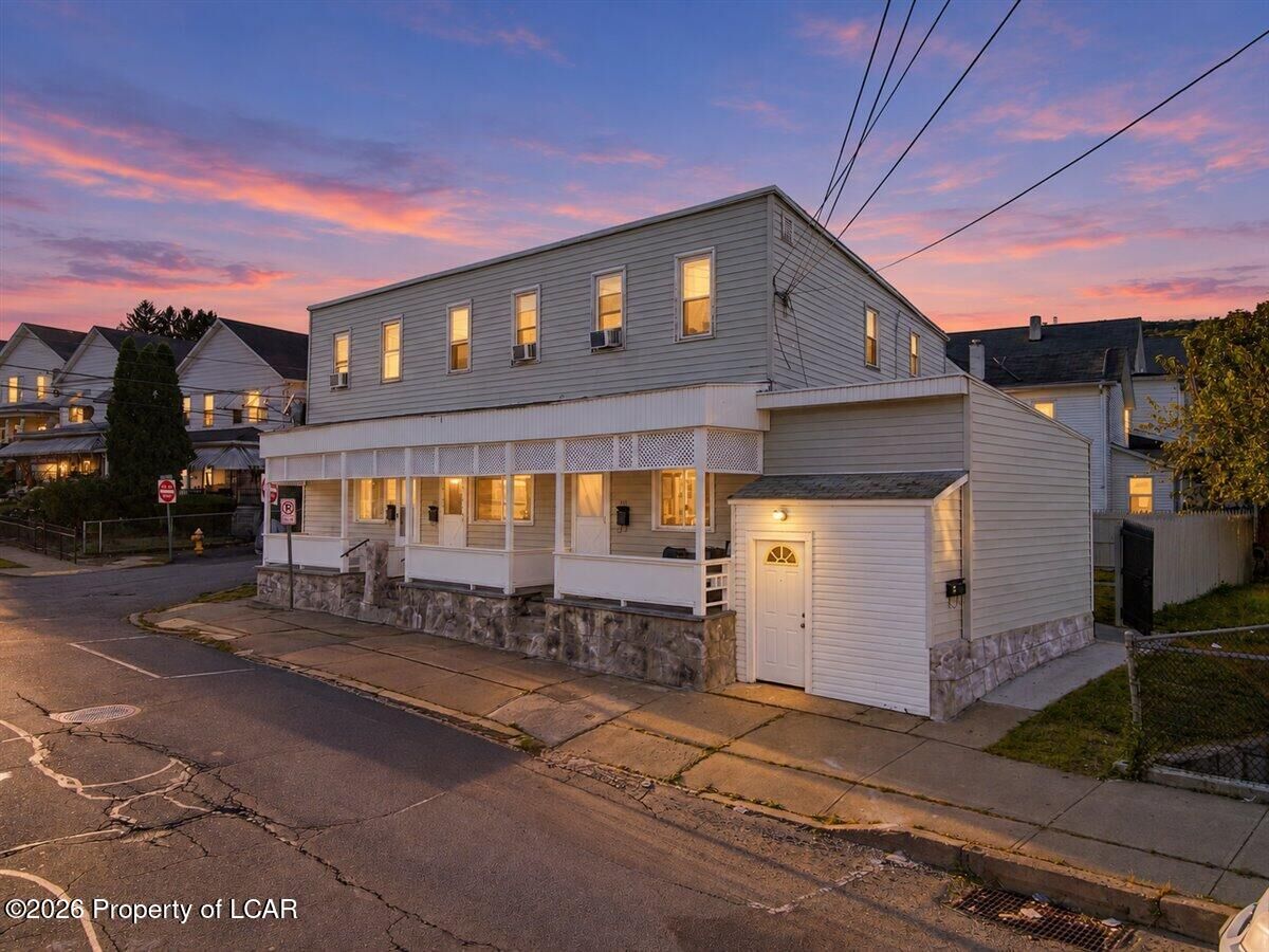 Property Photo:  317 W Shawnee Avenue  PA 18651 