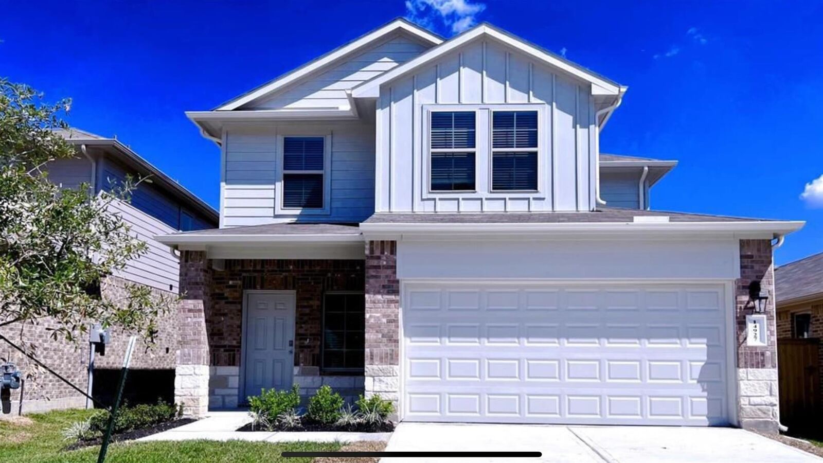 Property Photo: 14927 Cypress Hollow Drive TX 77357