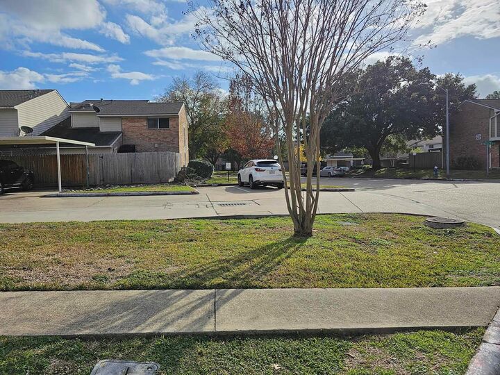 Property Photo:  7887 Kendalia Drive  TX 77036 