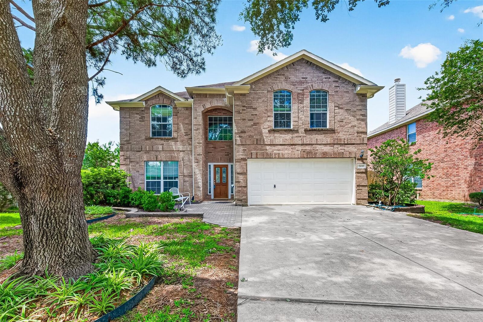 Property Photo: 25007 Ivy Trace Ln TX 77494
