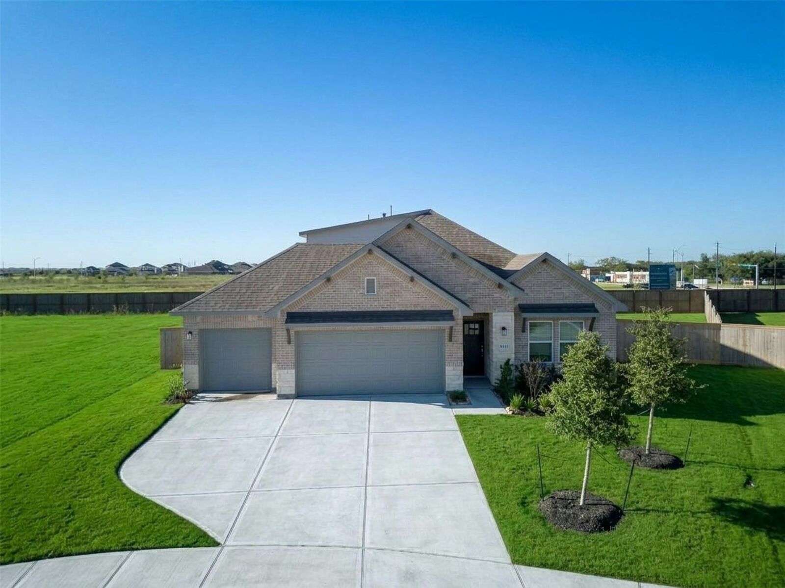 Property Photo: 8331 Amethyst Valley Lane TX 77515