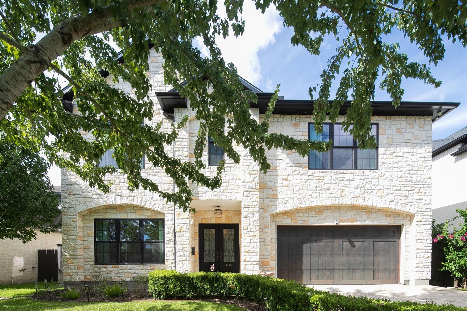 Property Photo:  3766 Drake Street  TX 77005 