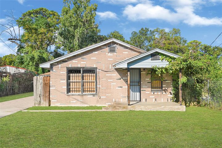 Property Photo: 7625 Pointer Street TX 77016