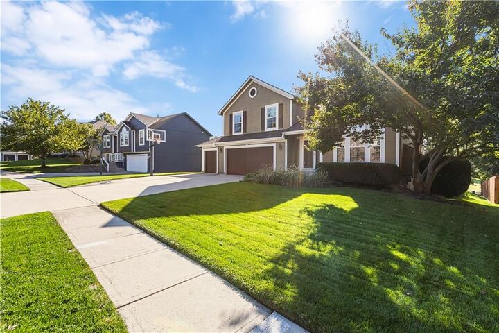 Property Photo: 23707 W 58th Terrace KS 66226