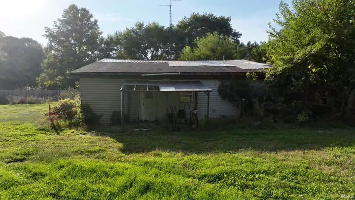 Property Photo:  7392 W US-24 Highway  IN 46947 