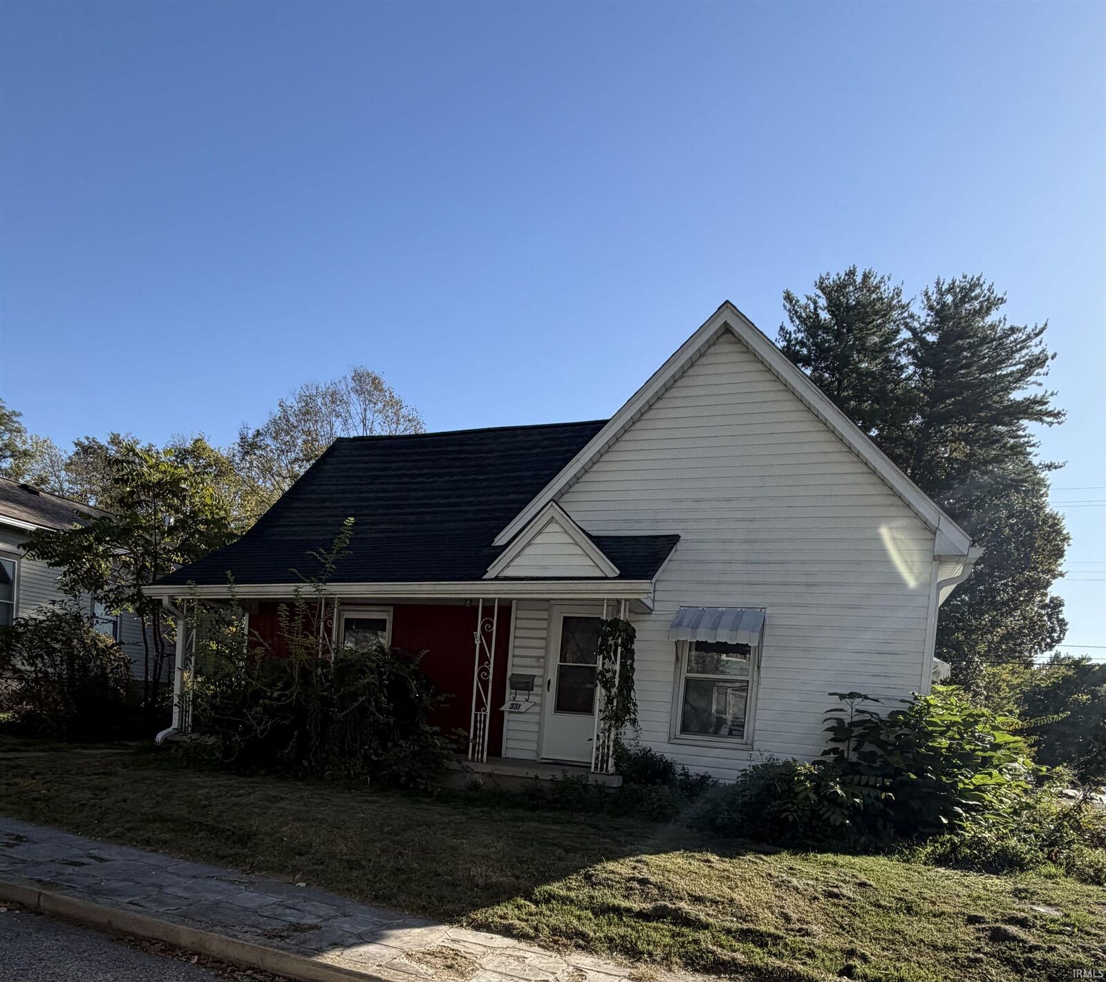 Property Photo: 331 S Maple Street IN 47403