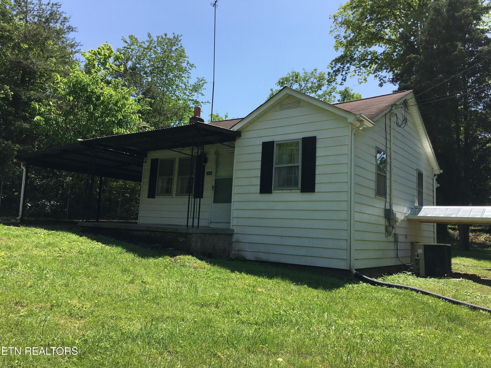 Property Photo: 2650 Tuckaleechee Pike TN 37803