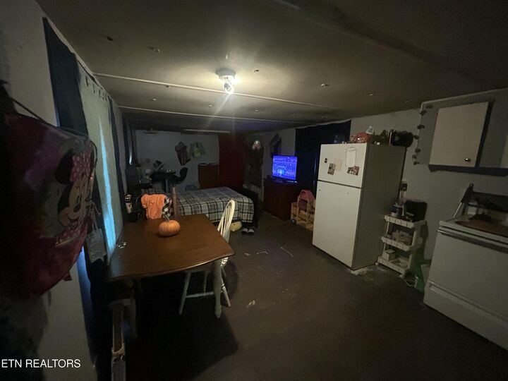 Property Photo: 2804 Sweetwater Vonore Rd TN 37874