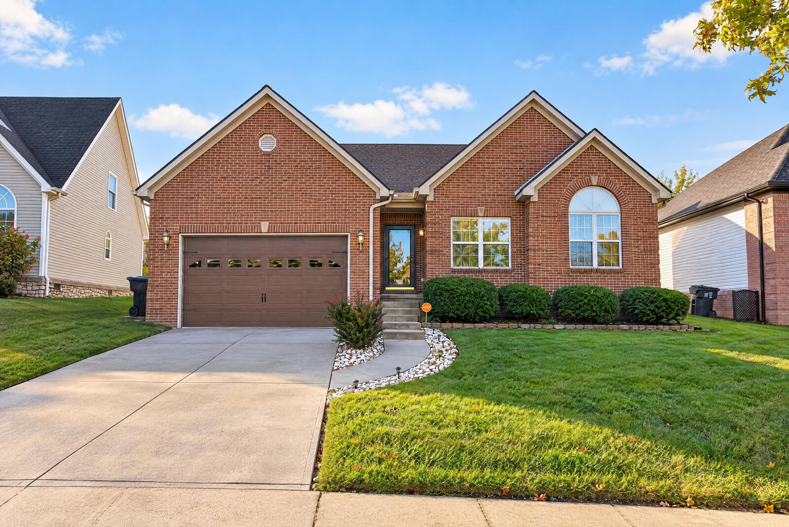 Property Photo:  2209 Dunhill Lane  KY 40509 