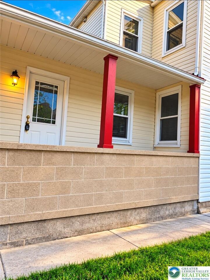Property Photo:  1341 Pine Street  PA 18042 