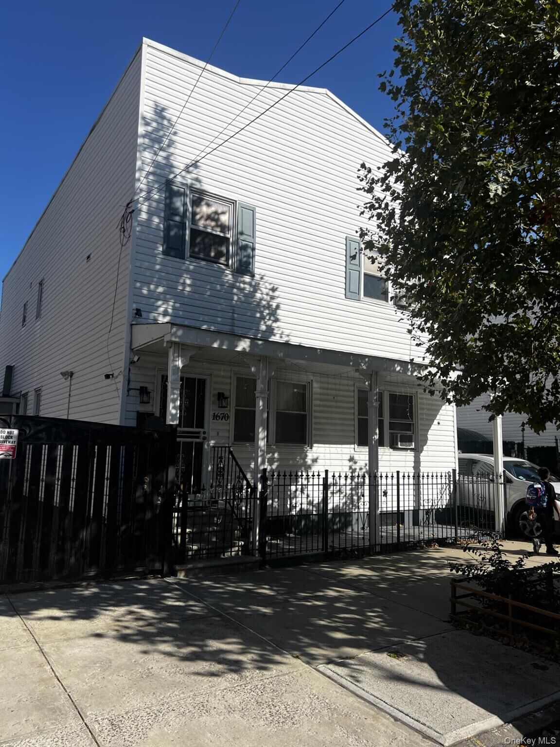 Property Photo: 1670 Hunt Avenue 2 NY 10462
